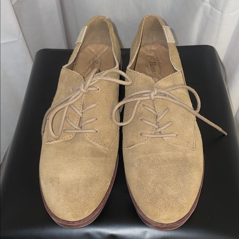 Anthropologie G.H. Bass & Co‎ Emmie II/Emmie2 Lace up Suede Oxfords.  Size 8.5